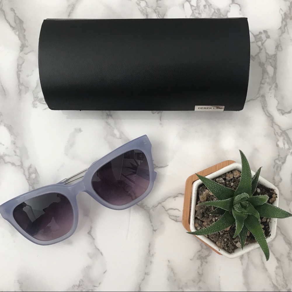 📍Derek Lam Sunglasses 🕶